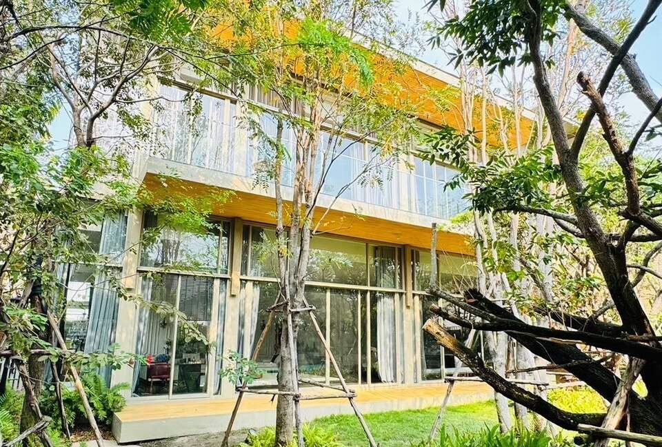 Private Glass House Estate with Pool and Garden in Bangpakong - Chachoengsao, Thailand