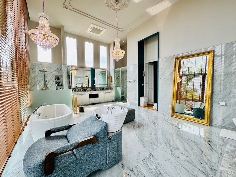 Private Glass House Estate with Pool and Garden in Bangpakong - Chachoengsao, Thailand