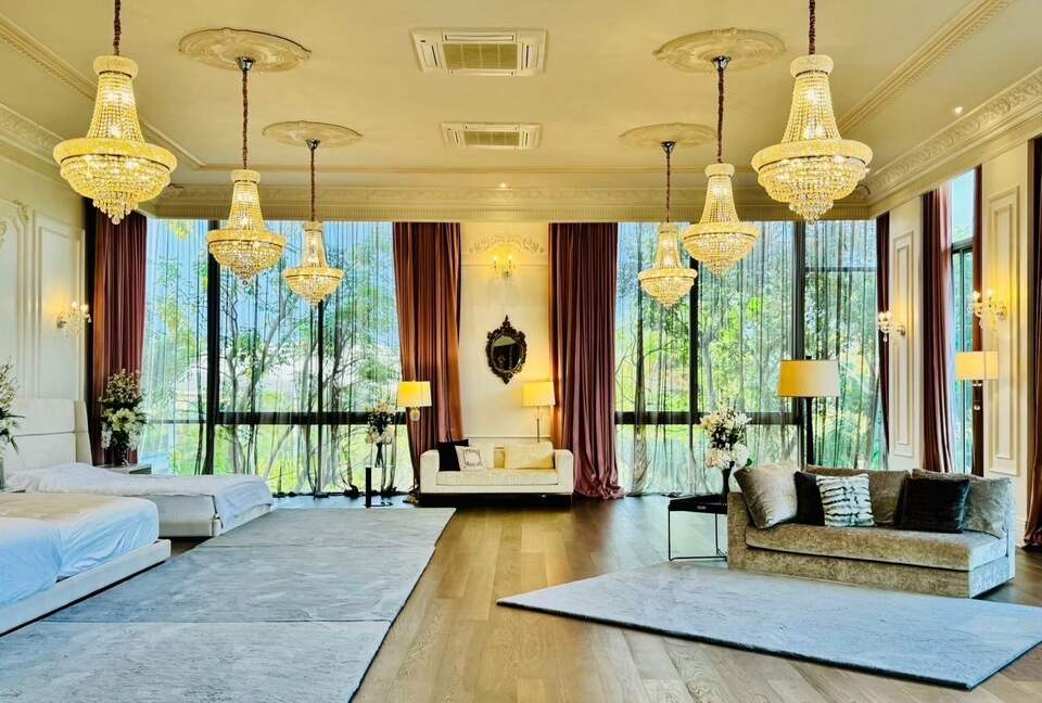 Private Glass House Estate with Pool and Garden in Bangpakong - Chachoengsao, Thailand