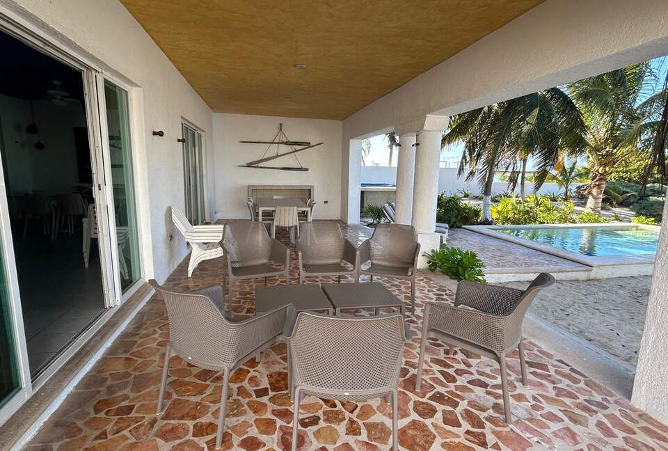 Beach front house with pool in Yucatan - Chicxulub Puerto, Mexico