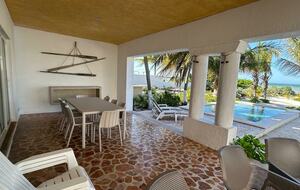 Beach front house with pool in Yucatan - Chicxulub Puerto, Mexico