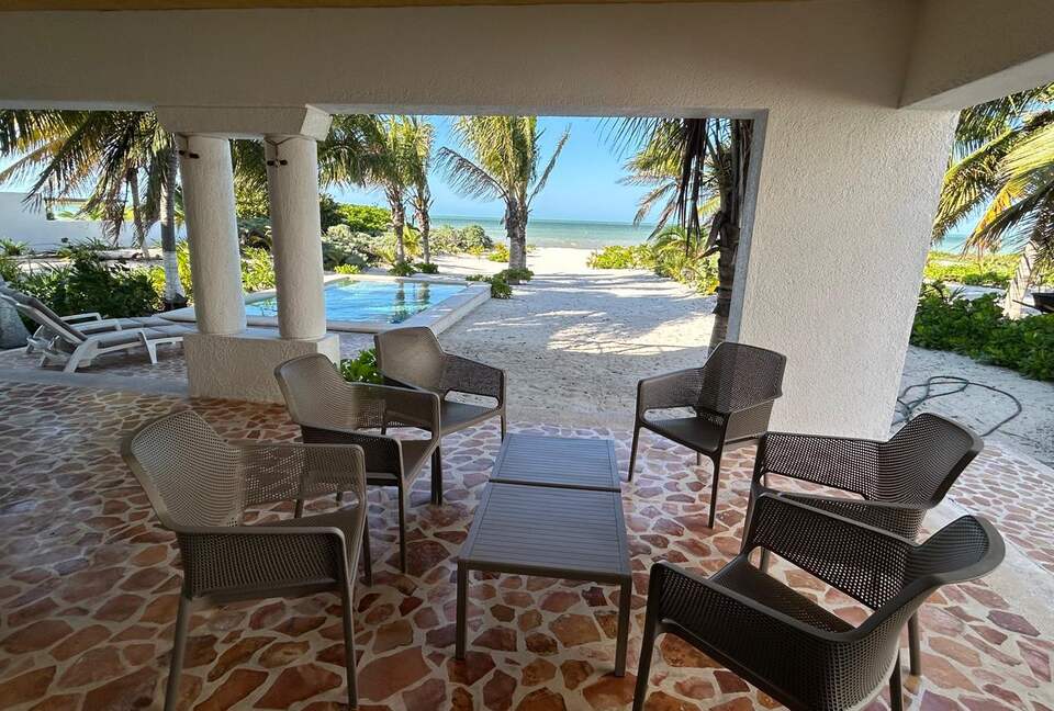 Beach front house with pool in Yucatan - Chicxulub Puerto, Mexico