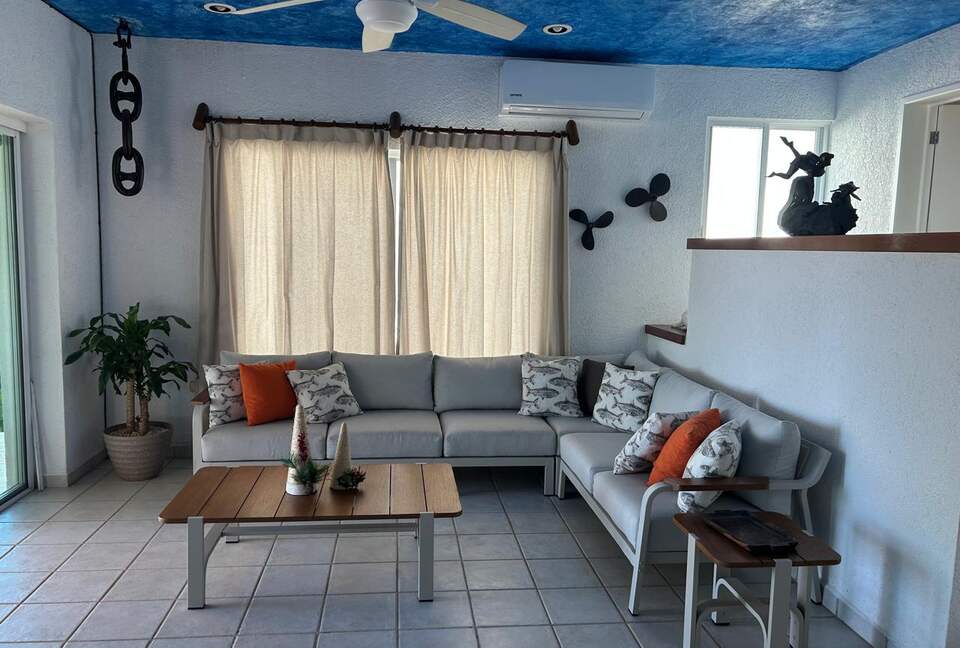 Beach front house with pool in Yucatan - Chicxulub Puerto, Mexico