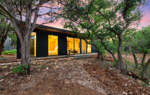 A Japanese-Inspired Hill Country Sanctuary - Driftwood, Texas