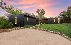 A Japanese-Inspired Hill Country Sanctuary - Driftwood, Texas