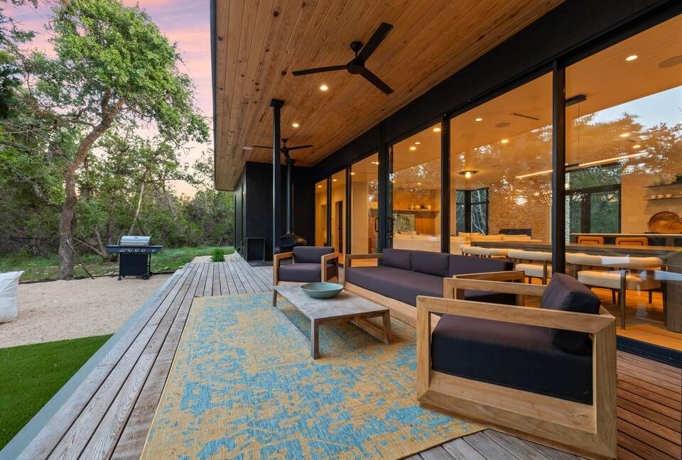 A Japanese-Inspired Hill Country Sanctuary - Driftwood, Texas