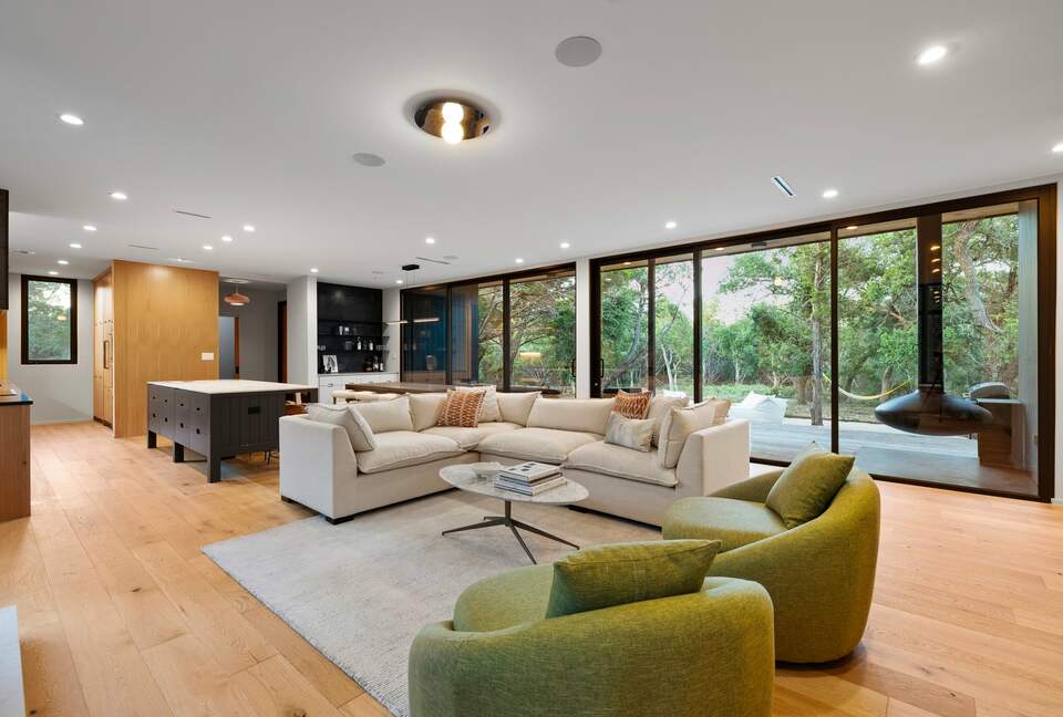 A Japanese-Inspired Hill Country Sanctuary - Driftwood, Texas