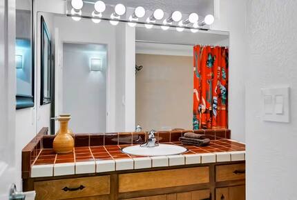 Catalina Foothills Desert Sanctuary - Tucson, Arizona