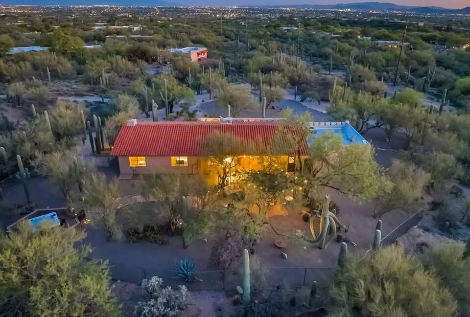 Catalina Foothills Desert Sanctuary - Tucson, Arizona