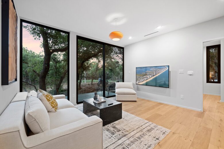 A Japanese-Inspired Hill Country Sanctuary - Driftwood, Texas