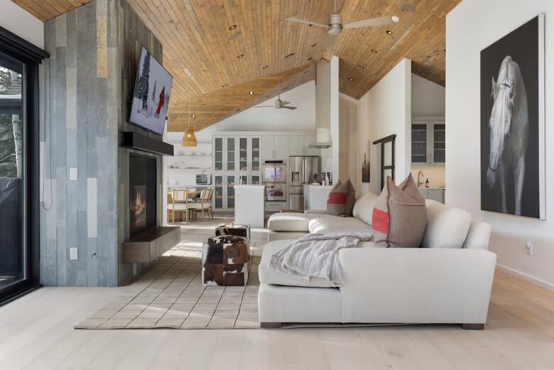 Mountain-View Lodge near Vail Village - Vail, Colorado