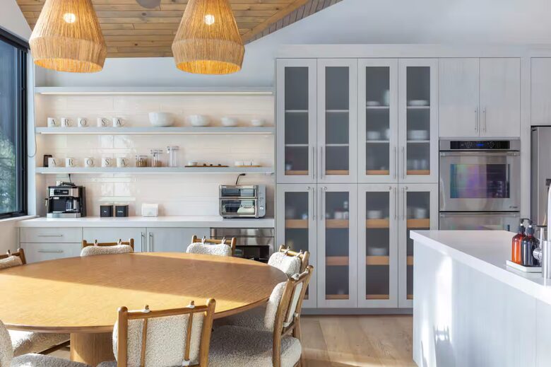 Mountain-View Lodge near Vail Village - Vail, Colorado