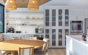 Mountain-View Lodge near Vail Village - Vail, Colorado