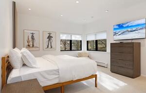 Mountain-View Lodge near Vail Village - Vail, Colorado