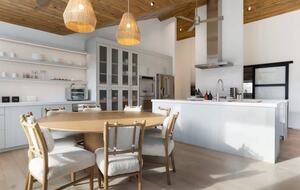 Mountain-View Lodge near Vail Village - Vail, Colorado