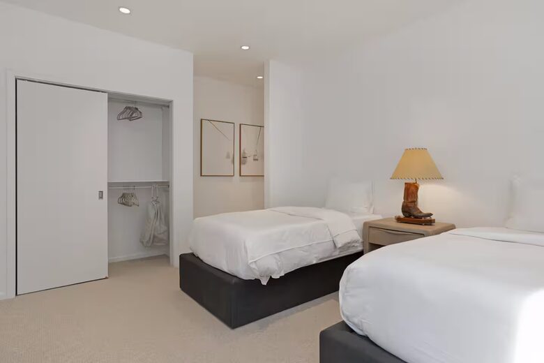 Mountain-View Lodge near Vail Village - Vail, Colorado