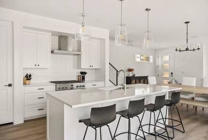 Bright Desert Color Escape Steps from the Lagoon - St. George, Utah