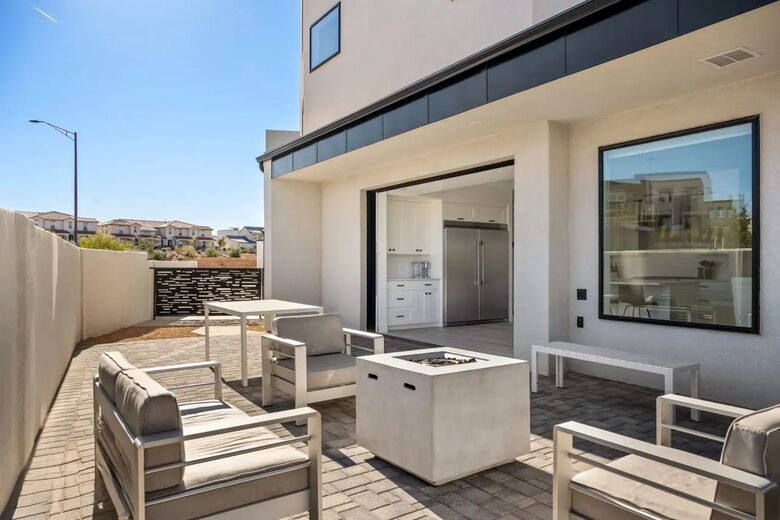 Bright Desert Color Escape Steps from the Lagoon - St. George, Utah