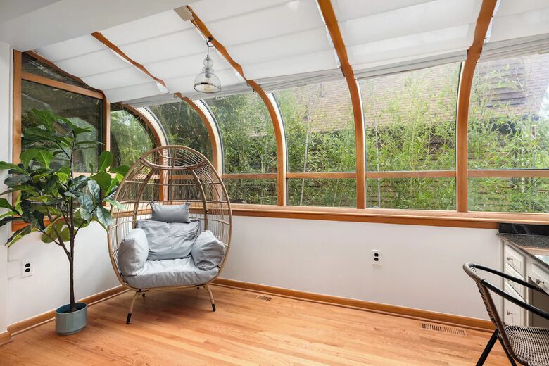 Riverfront Chalet Retreat near Harpers Ferry - Harpers Ferry, West Virginia