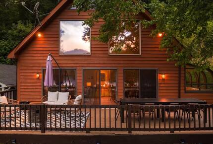 Riverfront Chalet Retreat near Harpers Ferry - Harpers Ferry, West Virginia