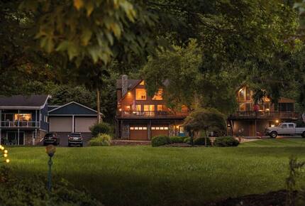 Riverfront Chalet Retreat near Harpers Ferry - Harpers Ferry, West Virginia