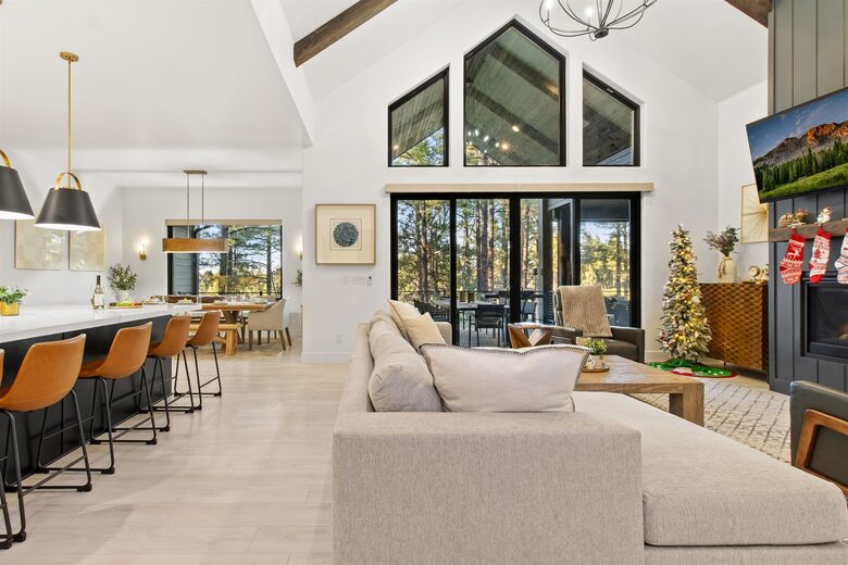 Sage Cabin | Luxury Mountain Home on Torreon Golf Course - Show Low, Arizona