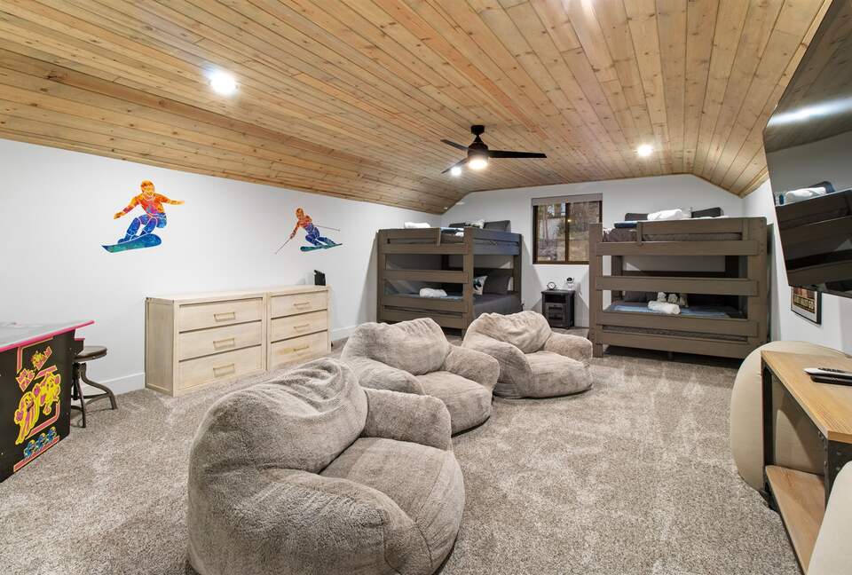 Bunk room is perfect for kids or couples!