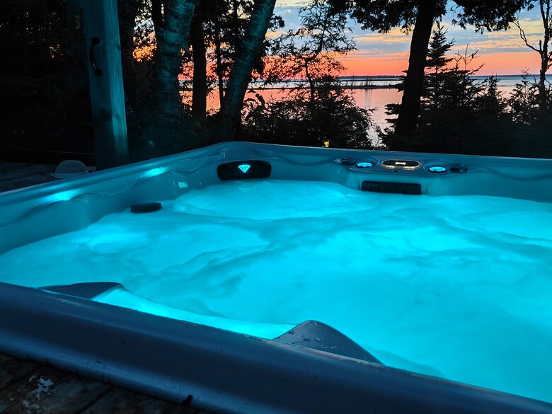 8 Person Spa with sunset view