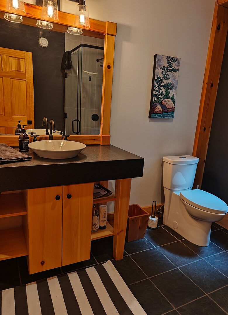 Timber-Frame Waterfront Retreat on Fathom Five National Marine Park - Tobermory, Canada