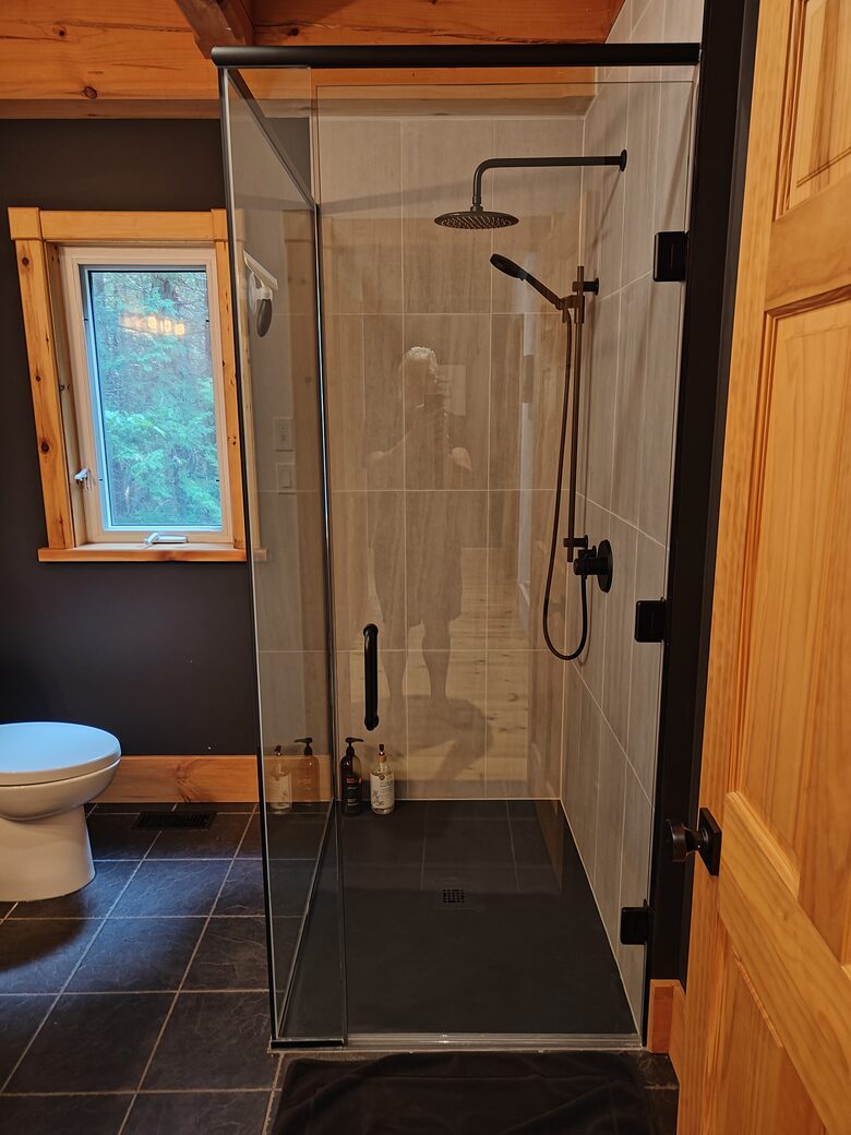 Timber-Frame Waterfront Retreat on Fathom Five National Marine Park - Tobermory, Canada