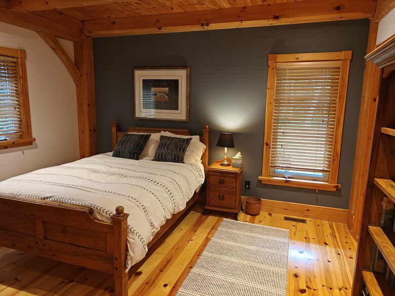 Timber-Frame Waterfront Retreat on Fathom Five National Marine Park - Tobermory, Canada