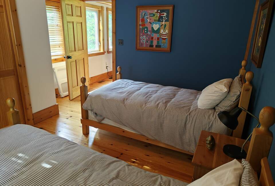 Timber-Frame Waterfront Retreat on Fathom Five National Marine Park - Tobermory, Canada