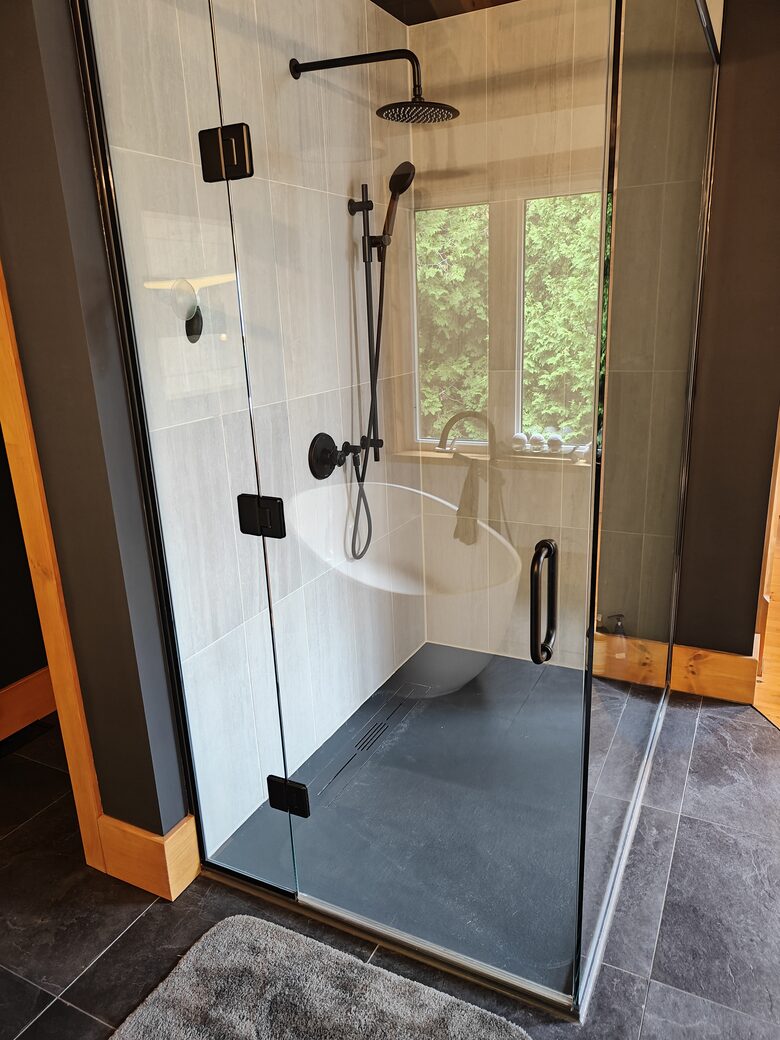 Timber-Frame Waterfront Retreat on Fathom Five National Marine Park - Tobermory, Canada