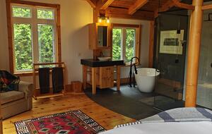 Timber-Frame Waterfront Retreat on Fathom Five National Marine Park - Tobermory, Canada