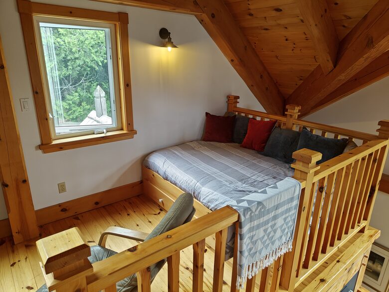 Timber-Frame Waterfront Retreat on Fathom Five National Marine Park - Tobermory, Canada