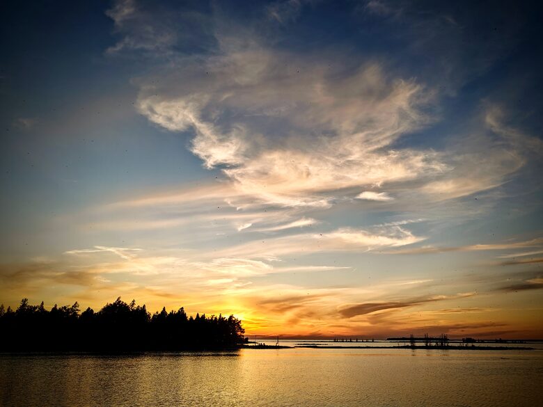 Timber-Frame Waterfront Retreat on Fathom Five National Marine Park - Tobermory, Canada