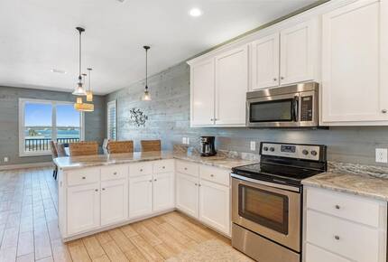 Back Bay Serenity Steps from the Gulf - Gulf Shores, Alabama