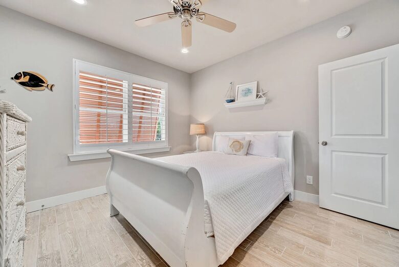 Back Bay Serenity Steps from the Gulf - Gulf Shores, Alabama