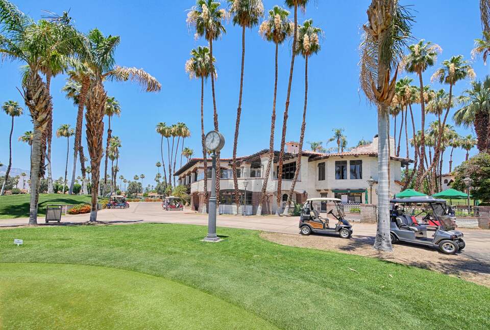 Cheery Palm Desert Retreat Near Golf, Tennis & Coachella - Palm Desert, California