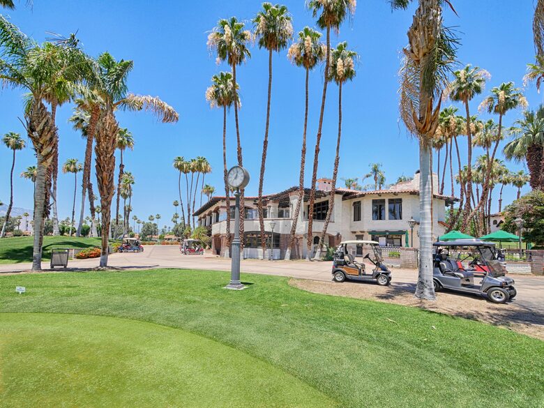 Cheery Palm Desert Retreat Near Golf, Tennis & Coachella - Palm Desert, California