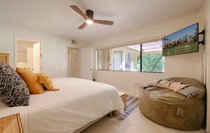 Cheery Palm Desert Retreat Near Golf, Tennis & Coachella - Palm Desert, California