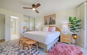 Cheery Palm Desert Retreat Near Golf, Tennis & Coachella - Palm Desert, California