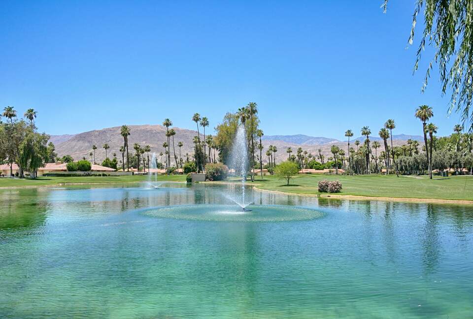 Cheery Palm Desert Retreat Near Golf, Tennis & Coachella - Palm Desert, California