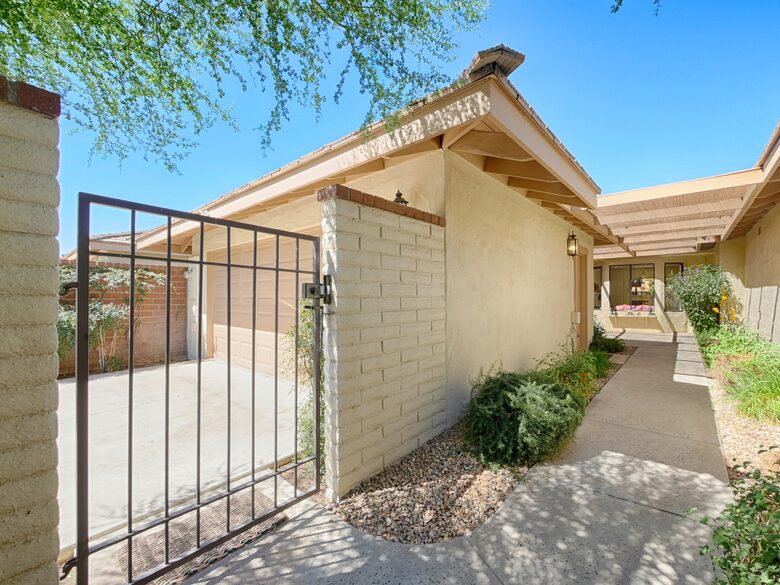 Cheery Palm Desert Retreat Near Golf, Tennis & Coachella - Palm Desert, California