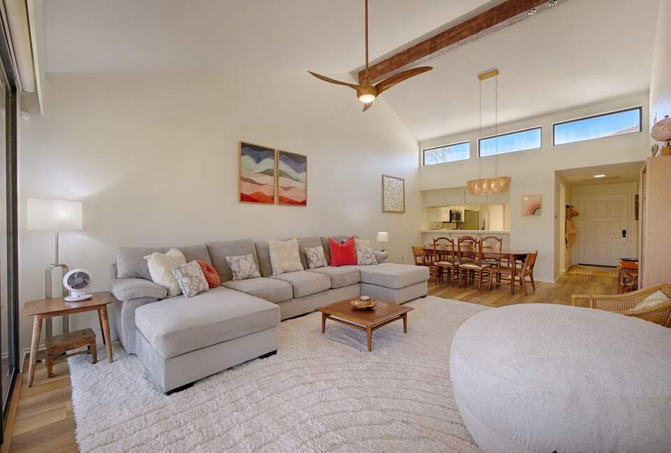 Cheery Palm Desert Retreat Near Golf, Tennis & Coachella - Palm Desert, California