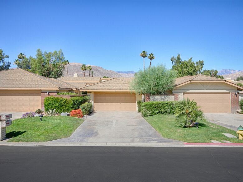 Cheery Palm Desert Retreat Near Golf, Tennis & Coachella - Palm Desert, California