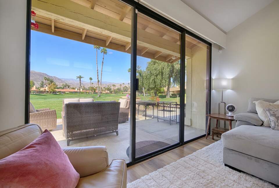Cheery Palm Desert Retreat Near Golf, Tennis & Coachella - Palm Desert, California