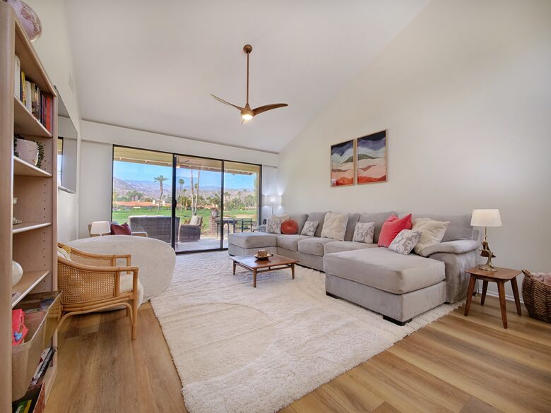 Cheery Palm Desert Retreat Near Golf, Tennis & Coachella - Palm Desert, California