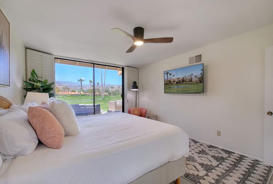 Cheery Palm Desert Retreat Near Golf, Tennis & Coachella - Palm Desert, California