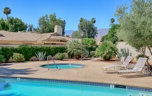 Cheery Palm Desert Retreat Near Golf, Tennis & Coachella - Palm Desert, California